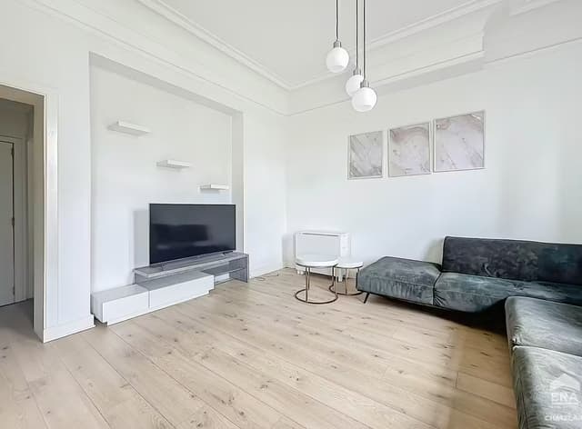 Charmant gerenoveerd appartement met 2 slaapkamers te huur