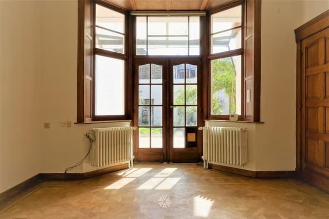 Charmante goed gelegen en ruime woning te huur in Gent