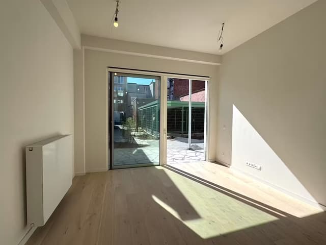 Gezellig vernieuwbouw gelijkvloers appartement in Berchem